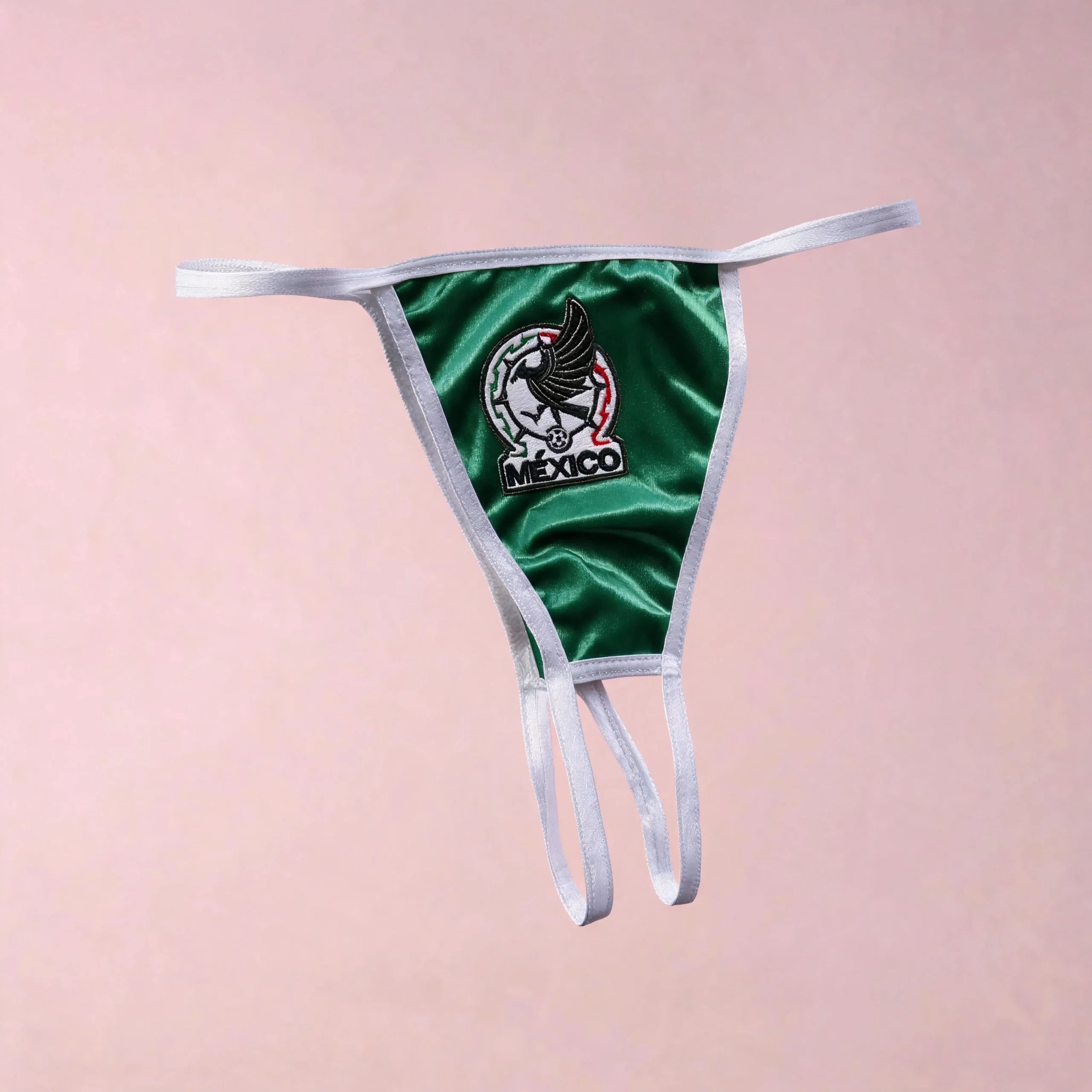 Conjunto de Lencería Sexy Selección Mexicana: Bralette y Tanga con Abertura en la Entrepierna