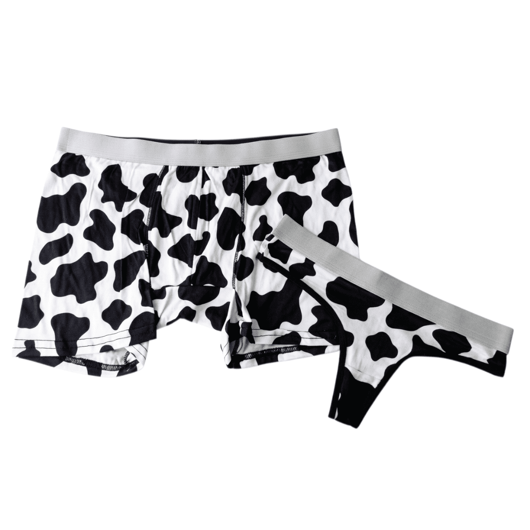Dúo de Ropa Interior para Pareja - Set de Boxer y Tanga con Estampado de Vaca (Cow Print)
