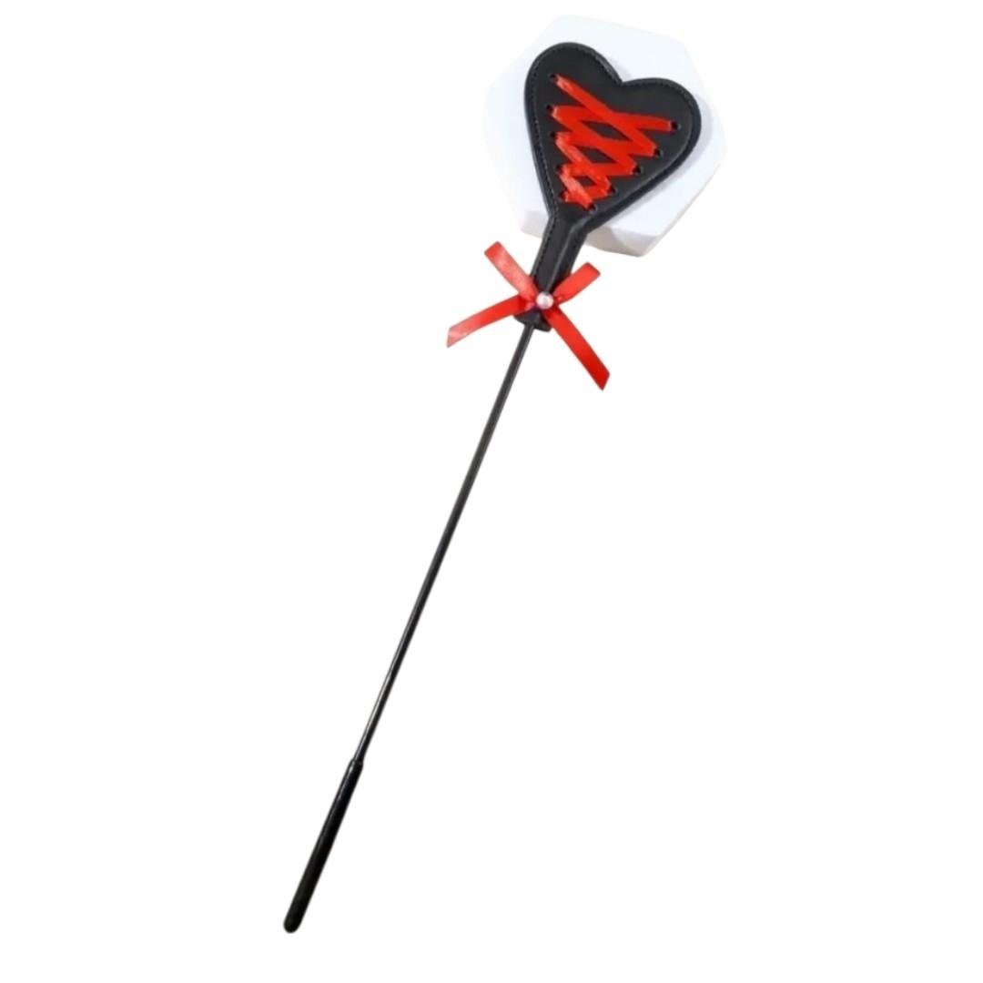 Paleta Para Azotes Forma Corazón Con Agujetas Juguete Sexual